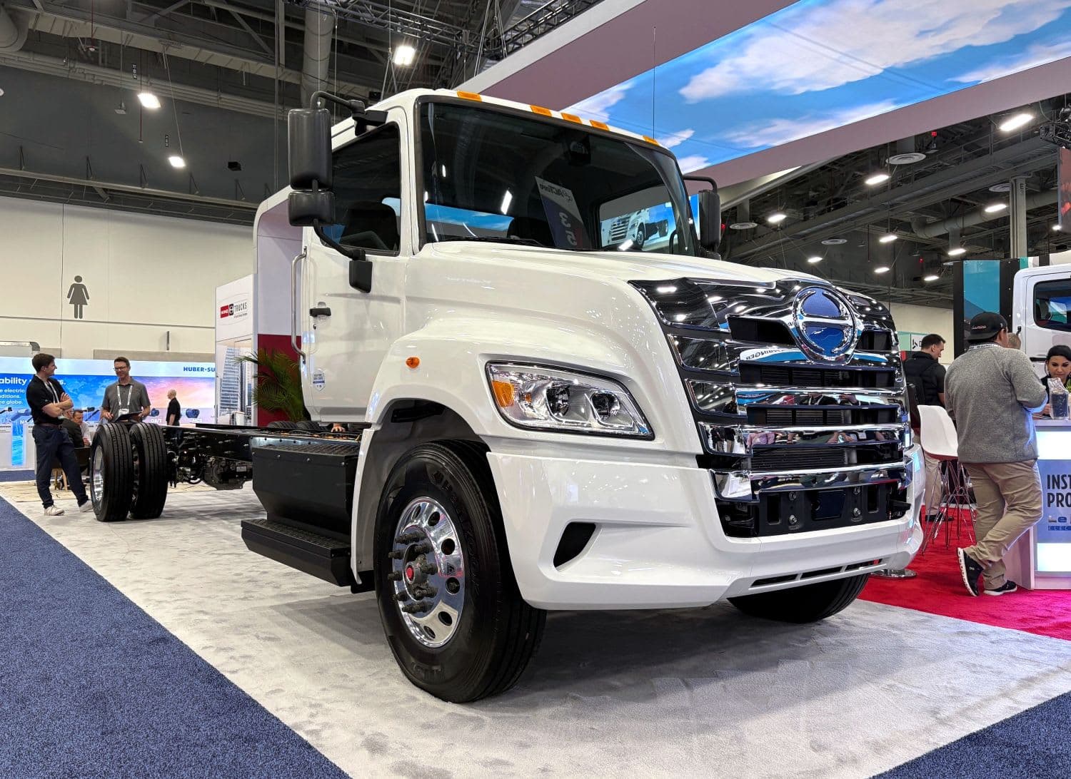 Hino Adds Electric Class 6/7 Truck for Q3 Production